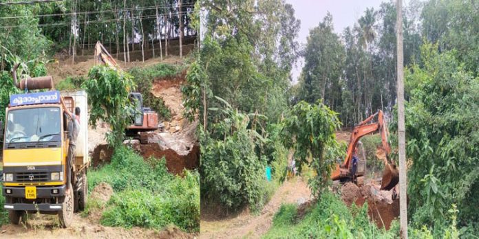 കോന്നി മെഡിക്കല് കോളേജ് പരിസരത്തെ സര്ക്കാര് ഭൂമിയില് കയ്യേറ്റങ്ങള് വര്ധിക്കുന്നു കോന്നി മെഡിക്കല് കോളേജ് പരിസരത്തെ സര്ക്കാര് ഭൂമിയില് കയ്യേറ്റങ്ങള് വര്ധിക്കുന്നു
