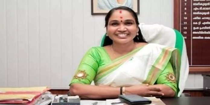 തൃക്കാക്കര നഗരസഭാ ചെയർപേഴ്സൺ അജിത തങ്കപ്പൻ ഇന്ന് രാജിവെച്ചേക്കും തൃക്കാക്കര നഗരസഭാ ചെയർപേഴ്സൺ അജിത തങ്കപ്പൻ ഇന്ന് രാജിവെച്ചേക്കും