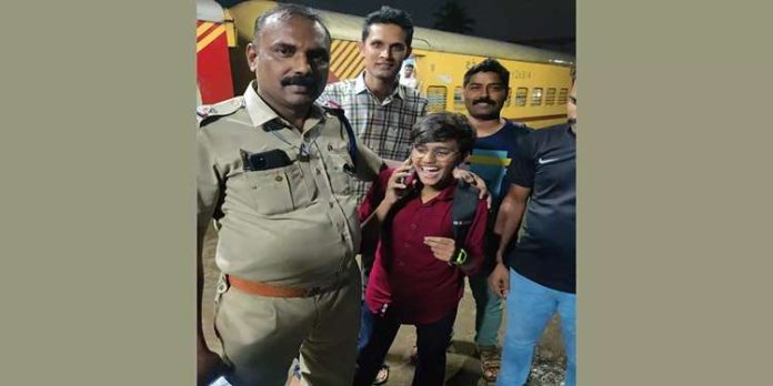 കാണാതായ കവരത്തി സ്വദേശിയായ വിദ്യാര്ഥിയെ കണ്ടെത്തി കാണാതായ കവരത്തി സ്വദേശിയായ വിദ്യാര്ഥിയെ കണ്ടെത്തി