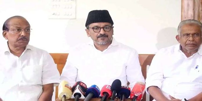 സി.പി.എമ്മിന്റെ ക്ഷണം തള്ളി മുസ്ലിം ലീഗ്; ഏക സിവിൽ കോഡ് സെമിനാറിൽ പങ്കെടുക്കില്ല സി.പി.എമ്മിന്റെ ക്ഷണം തള്ളി മുസ്ലിം ലീഗ്; ഏക സിവിൽ കോഡ് സെമിനാറിൽ പങ്കെടുക്കില്ല