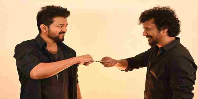 ദളപതി വിജയ്-ലോകേഷ് ബ്രഹ്മാണ്ഡ ചിത്രം ‘ലിയോ’ക്ക് പാക്കപ്പ് ദളപതി വിജയ്-ലോകേഷ് ബ്രഹ്മാണ്ഡ ചിത്രം ‘ലിയോ’ക്ക് പാക്കപ്പ്