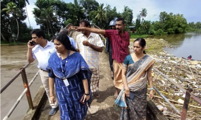 ചെങ്ങന്നൂര് താലൂക്കിലെ ദുരിതാശ്വാസ ക്യാമ്പുകള് സന്ദര്ശിച്ച് കളക്ടര് ഹരിത വി. കുമാര് ചെങ്ങന്നൂര് താലൂക്കിലെ ദുരിതാശ്വാസ ക്യാമ്പുകള് സന്ദര്ശിച്ച് കളക്ടര് ഹരിത വി. കുമാര്