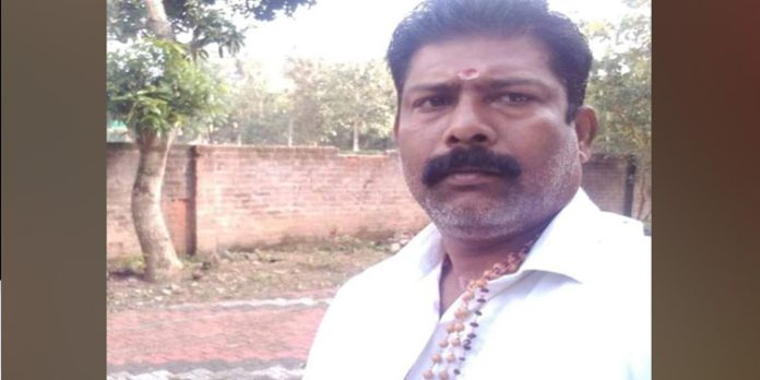 ഉമ്മൻ ചാണ്ടിക്ക് ആദരാജ്ഞലി അർപ്പിച്ചു മടങ്ങുന്നതിനിടെ വാഹനാപകടം ; കോൺഗ്രസ്സ് പ്രവർത്തകൻ മരിച്ചു ഉമ്മൻ ചാണ്ടിക്ക് ആദരാജ്ഞലി അർപ്പിച്ചു മടങ്ങുന്നതിനിടെ വാഹനാപകടം ; കോൺഗ്രസ്സ് പ്രവർത്തകൻ മരിച്ചു