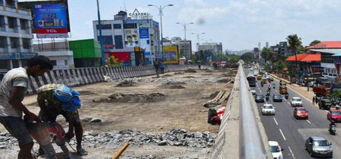പാലാരിവട്ടം മേൽപ്പാലം അഴിമതി : കരാർ കമ്പനി കരിമ്പട്ടികയിൽ ; ആർഡിഎസ് കമ്പനിക്ക് 5 വർഷം വിലക്ക് പാലാരിവട്ടം മേൽപ്പാലം അഴിമതി : കരാർ കമ്പനി കരിമ്പട്ടികയിൽ ; ആർഡിഎസ് കമ്പനിക്ക് 5 വർഷം വിലക്ക്
