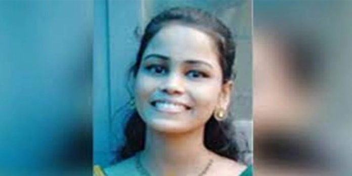 സ്വർണാഭരണങ്ങൾ നഷ്ടപ്പെട്ടു ; ആദിത്യയുടെ മരണത്തിൽ ദുരൂഹത സ്വർണാഭരണങ്ങൾ നഷ്ടപ്പെട്ടു ; ആദിത്യയുടെ മരണത്തിൽ ദുരൂഹത