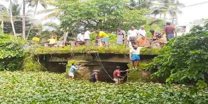 മുപ്പത്തിനാലിൽപ്പടി പാലത്തിന് 9.61 കോടി അനുവദിച്ചു: തോമസ് കെ.തോമസ് എംഎൽഎ മുപ്പത്തിനാലിൽപ്പടി പാലത്തിന് 9.61 കോടി അനുവദിച്ചു: തോമസ് കെ.തോമസ് എംഎൽഎ