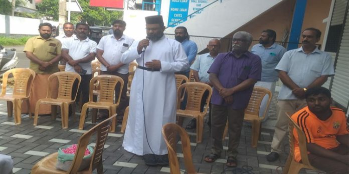 ആനന്ദപ്പള്ളിയില് ഉമ്മന്ചാണ്ടിയുടെ ദേഹവിയോഗത്തില് സര്വ്വമത പ്രാര്ത്ഥനയും അനുശോചനയോഗവും നടത്തി ആനന്ദപ്പള്ളിയില് ഉമ്മന്ചാണ്ടിയുടെ ദേഹവിയോഗത്തില് സര്വ്വമത പ്രാര്ത്ഥനയും അനുശോചനയോഗവും നടത്തി