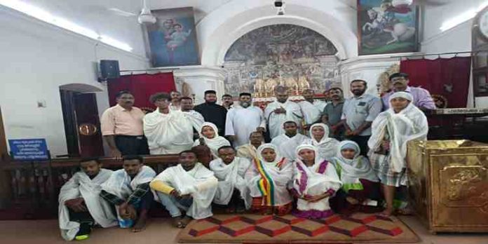 എത്തിയോപ്യൻ ഓർത്തഡോൿസ് സഭാംഗങ്ങൾ ആയ വിദ്യാർഥികൾ പാലിയേകര പള്ളി സന്ദർശിച്ചു എത്തിയോപ്യൻ ഓർത്തഡോൿസ് സഭാംഗങ്ങൾ ആയ വിദ്യാർഥികൾ പാലിയേകര പള്ളി സന്ദർശിച്ചു