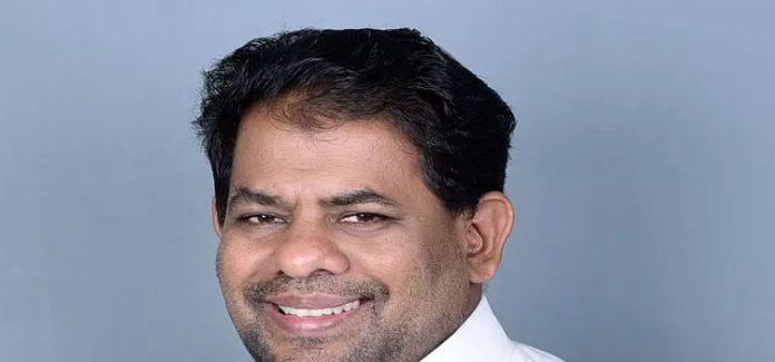 ഏക സിവില്കോഡ് : സിപിഎമ്മിനെതിരെ റസാഖ് പാലേരി ഏക സിവില്കോഡ് : സിപിഎമ്മിനെതിരെ റസാഖ് പാലേരി