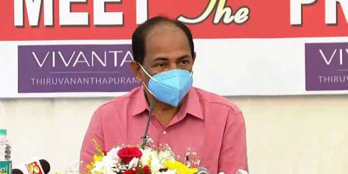 അവശ്യസാധനങ്ങള് ലഭ്യമെന്ന് തെറ്റായ മറുപടി നല്കി, ഭക്ഷ്യമന്ത്രിക്കെതിരെ അവകാശലംഘനത്തിന് നോട്ടീസ് അവശ്യസാധനങ്ങള് ലഭ്യമെന്ന് തെറ്റായ മറുപടി നല്കി, ഭക്ഷ്യമന്ത്രിക്കെതിരെ അവകാശലംഘനത്തിന് നോട്ടീസ്