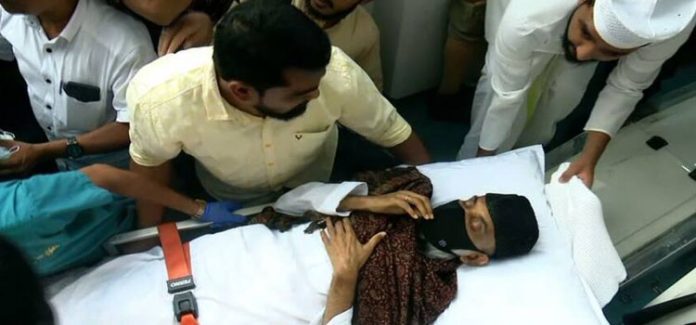 അബ്ദുൾ നാസർ മഅദനി ആശുപത്രി വിട്ടു, ബെംഗളൂരുവിലേക്ക് മടങ്ങി അബ്ദുൾ നാസർ മഅദനി ആശുപത്രി വിട്ടു, ബെംഗളൂരുവിലേക്ക് മടങ്ങി
