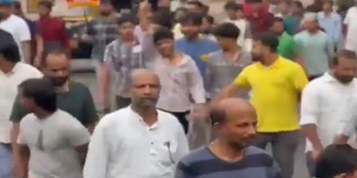 യൂത്ത് ലീഗ് റാലിയിലെ വിദ്വേഷ മുദ്രാവാക്യം ; അഞ്ചുപേര് അറസ്റ്റില് യൂത്ത് ലീഗ് റാലിയിലെ വിദ്വേഷ മുദ്രാവാക്യം ; അഞ്ചുപേര് അറസ്റ്റില്