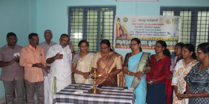 തുമ്പമണ്ണില് ആയുഷ് യോഗാ ക്ലബ് ആരംഭിച്ചു തുമ്പമണ്ണില് ആയുഷ് യോഗാ ക്ലബ് ആരംഭിച്ചു
