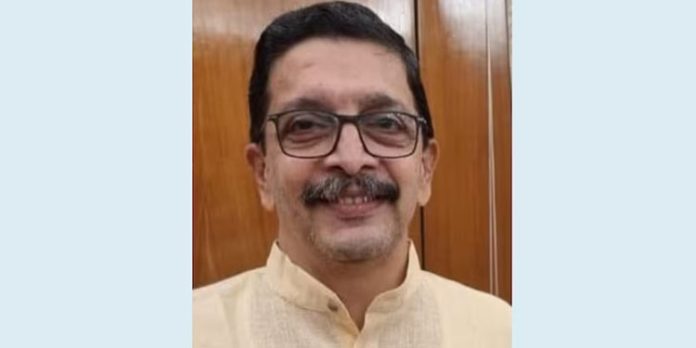 പ്രസംഗത്തിനിടെ കുഴഞ്ഞുവീണു ; ഒറ്റപ്പാലം ബിജെപി കൗണ്സിലര് കെ കൃഷ്ണകുമാര് മരിച്ചു പ്രസംഗത്തിനിടെ കുഴഞ്ഞുവീണു ; ഒറ്റപ്പാലം ബിജെപി കൗണ്സിലര് കെ കൃഷ്ണകുമാര് മരിച്ചു