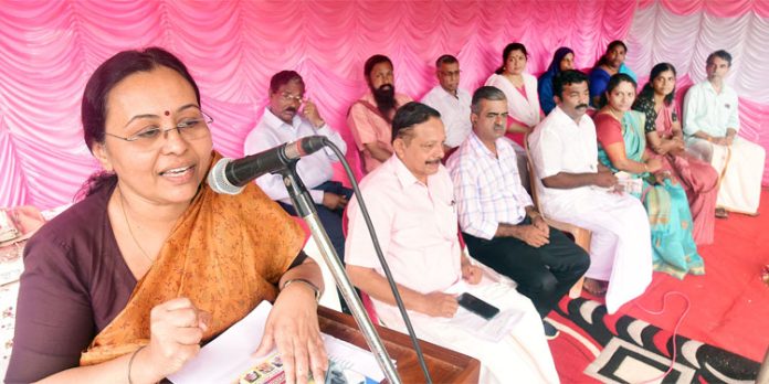 മൂന്ന് വര്ഷത്തിനുള്ളില് സംസ്ഥാനത്തെ മുഴുവന് അങ്കണവാടികളും ‘സ്മാര്ട്ട്’ ആക്കുക ലക്ഷ്യം : മന്ത്രി വീണാ ജോര്ജ് മൂന്ന് വര്ഷത്തിനുള്ളില് സംസ്ഥാനത്തെ മുഴുവന് അങ്കണവാടികളും ‘സ്മാര്ട്ട്’ ആക്കുക ലക്ഷ്യം : മന്ത്രി വീണാ ജോര്ജ്