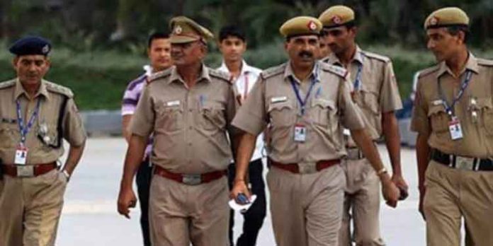 ബിഹാറിൽ ബാങ്ക് കൊള്ളയടിച്ച് 10 വയസുകാരൻ ; ഒരു ലക്ഷം രൂപ മോഷ്ടിച്ചു ബിഹാറിൽ ബാങ്ക് കൊള്ളയടിച്ച് 10 വയസുകാരൻ ; ഒരു ലക്ഷം രൂപ മോഷ്ടിച്ചു