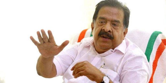 ചാണ്ടി ഉമ്മൻ ചരിത്രവിജയം നേടും ; ഉച്ചക്കഞ്ഞിക്ക് പണമില്ല, പക്ഷേ സർക്കാരിന് ഹെലികോപ്റ്ററിന് പണമുണ്ട് : ചെന്നിത്തല ചാണ്ടി ഉമ്മൻ ചരിത്രവിജയം നേടും ; ഉച്ചക്കഞ്ഞിക്ക് പണമില്ല, പക്ഷേ സർക്കാരിന് ഹെലികോപ്റ്ററിന് പണമുണ്ട് : ചെന്നിത്തല