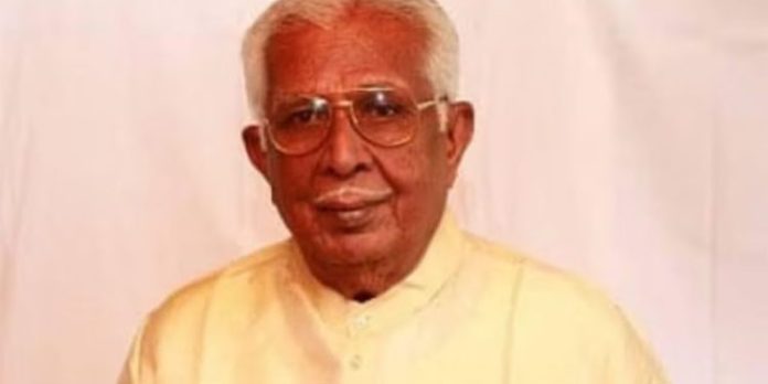 വക്കം പുരുഷോത്തമൻ്റെ മരണത്തിൽ അനുശോചിച്ച് അർപ്പിച്ച് കോൺഗ്രസ് നേതാക്കൾ വക്കം പുരുഷോത്തമൻ്റെ മരണത്തിൽ അനുശോചിച്ച് അർപ്പിച്ച് കോൺഗ്രസ് നേതാക്കൾ