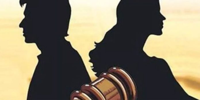 വിവാഹമോചന ഹർജികളിൽ കാരണം വ്യക്തമാക്കാതെയും വിവാഹമോചനം അനുവദിക്കാമെന്ന ഹൈക്കോടതി വിധി പുനഃപരിശോധിക്കണമെന്ന് കെസിബിസി പ്രോലൈഫ് സമിതി വിവാഹമോചന ഹർജികളിൽ കാരണം വ്യക്തമാക്കാതെയും വിവാഹമോചനം അനുവദിക്കാമെന്ന ഹൈക്കോടതി വിധി പുനഃപരിശോധിക്കണമെന്ന് കെസിബിസി പ്രോലൈഫ് സമിതി