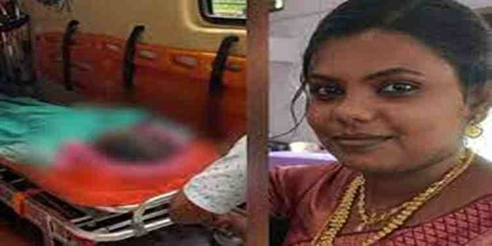 പ്രസവത്തെ തുടര്ന്ന് യുവതി മരിച്ച സംഭവം ; ആശുപത്രിക്കെതിരെ ആരോപണവുമായി കുടുംബം പ്രസവത്തെ തുടര്ന്ന് യുവതി മരിച്ച സംഭവം ; ആശുപത്രിക്കെതിരെ ആരോപണവുമായി കുടുംബം