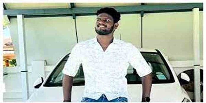 കായംകുളത്ത് ഡി വൈ എഫ് ഐ പ്രവർത്തകനെ ക്രിമിനൽ കൊട്ടേഷൻ സംഘം വെട്ടിക്കൊന്നു കായംകുളത്ത് ഡി വൈ എഫ് ഐ പ്രവർത്തകനെ ക്രിമിനൽ കൊട്ടേഷൻ സംഘം വെട്ടിക്കൊന്നു