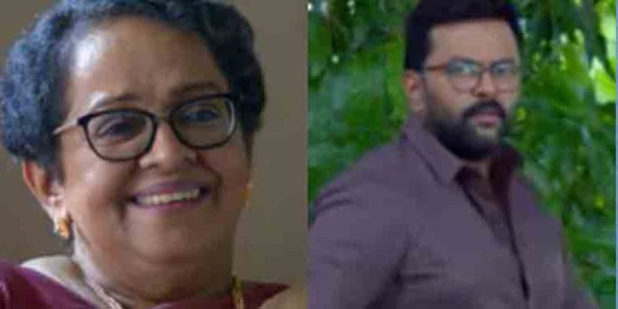 ഇന്ദ്രജിത്തും മല്ലിക സുകുമാരനും ഒരു ചിത്രത്തിൽ ; ‘കുഞ്ഞമ്മിണീസ് ഹോസ്പിറ്റൽ’ സിനിമയിലെ ഗാനം റിലീസായി ഇന്ദ്രജിത്തും മല്ലിക സുകുമാരനും ഒരു ചിത്രത്തിൽ ; ‘കുഞ്ഞമ്മിണീസ് ഹോസ്പിറ്റൽ’ സിനിമയിലെ ഗാനം റിലീസായി