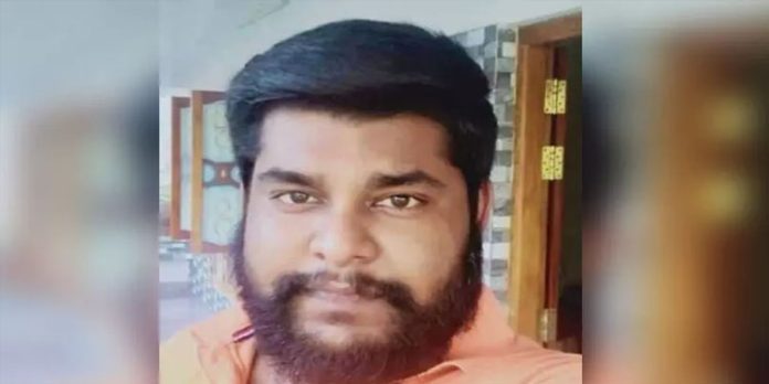 കാർ വൈദ്യുതി പോസ്റ്റിലിടിച്ച് തിരുവനന്തപുരം സ്വദേശി റിയാദിൽ മരിച്ചു കാർ വൈദ്യുതി പോസ്റ്റിലിടിച്ച് തിരുവനന്തപുരം സ്വദേശി റിയാദിൽ മരിച്ചു