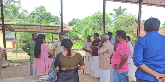 തൃക്കവിയൂര് മഹാദേവ ക്ഷേത്രത്തോട് കാണിക്കുന്ന അവഗണനയ്ക്കെതിരെ പ്രതിഷേധം ശക്തം തൃക്കവിയൂര് മഹാദേവ ക്ഷേത്രത്തോട് കാണിക്കുന്ന അവഗണനയ്ക്കെതിരെ പ്രതിഷേധം ശക്തം