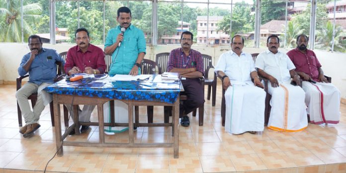റവന്യു – വനം വകുപ്പുകളുടെ സംയുക്ത യോഗം ചേരും : അഡ്വ. പ്രമോദ് നാരായണ് എംഎല്എ റവന്യു – വനം വകുപ്പുകളുടെ സംയുക്ത യോഗം ചേരും : അഡ്വ. പ്രമോദ് നാരായണ് എംഎല്എ