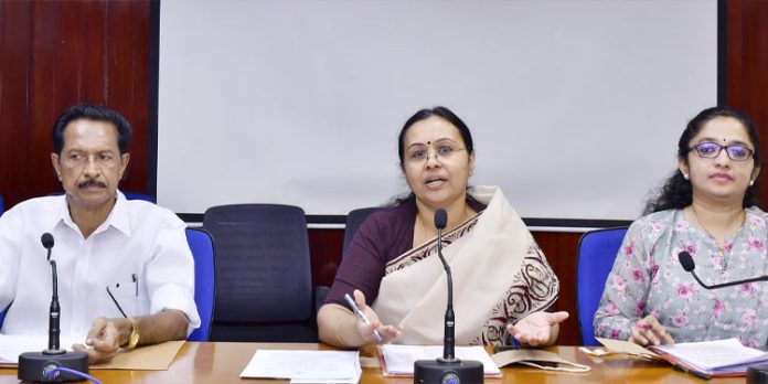 നവംബര് ഒന്നിന് പത്തനംതിട്ട ജില്ലയില് സമ്പൂര്ണ ശുചിത്വ പ്രഖ്യാപനം സാധ്യമാകണം : മന്ത്രി വീണാ ജോര്ജ് നവംബര് ഒന്നിന് പത്തനംതിട്ട ജില്ലയില് സമ്പൂര്ണ ശുചിത്വ പ്രഖ്യാപനം സാധ്യമാകണം : മന്ത്രി വീണാ ജോര്ജ്
