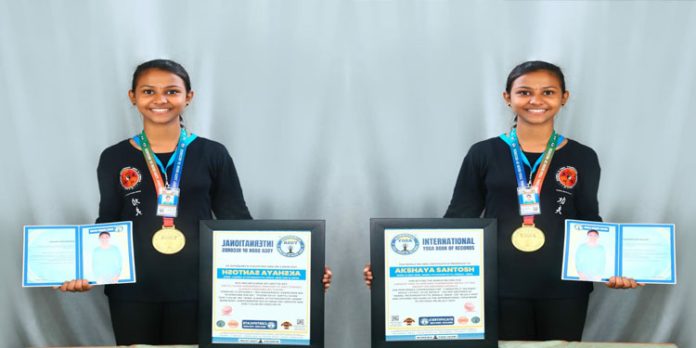റെക്കോര്ഡ് നേട്ടം സ്വന്തമാക്കി അക്ഷയ സന്തോഷ് റെക്കോര്ഡ് നേട്ടം സ്വന്തമാക്കി അക്ഷയ സന്തോഷ്