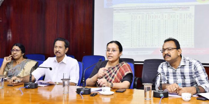 പകര്ച്ചവ്യാധി പ്രതിരോധം : ജില്ലയില് ജനകീയ കാമ്പയിന് സംഘടിപ്പിക്കണമെന്ന് മന്ത്രി വീണാ ജോര്ജ് പകര്ച്ചവ്യാധി പ്രതിരോധം : ജില്ലയില് ജനകീയ കാമ്പയിന് സംഘടിപ്പിക്കണമെന്ന് മന്ത്രി വീണാ ജോര്ജ്