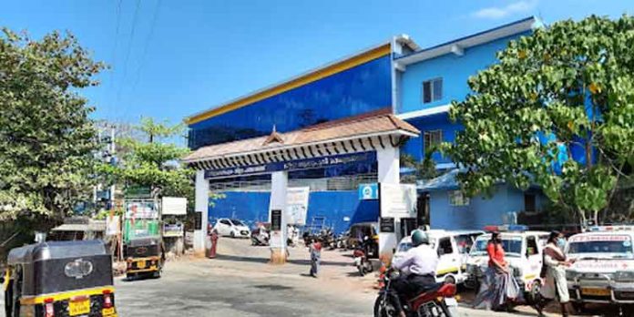 ഡയാലിസിസിന്റെ എണ്ണം കുറച്ചു ; നെടുമങ്ങാട് ജില്ലാ ആശുപത്രിയിൽ പ്രതിഷേധം ഡയാലിസിസിന്റെ എണ്ണം കുറച്ചു ; നെടുമങ്ങാട് ജില്ലാ ആശുപത്രിയിൽ പ്രതിഷേധം