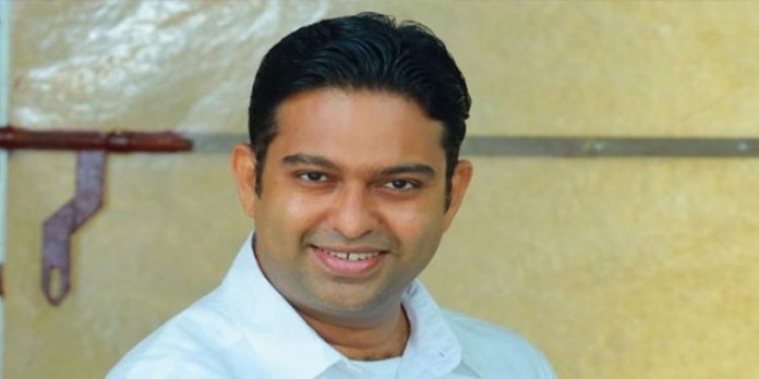 കോടതിയലക്ഷ്യ കേസ് : വി 4 കൊച്ചി നേതാവ് നിപുണ് ചെറിയാന് കുറ്റക്കാരന് കോടതിയലക്ഷ്യ കേസ് : വി 4 കൊച്ചി നേതാവ് നിപുണ് ചെറിയാന് കുറ്റക്കാരന്