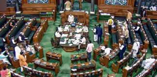 ഇന്നും പ്രതിപക്ഷ ബഹളം ; ലോക്സഭ 12 മണിവരെ നിർത്തിവച്ചു
