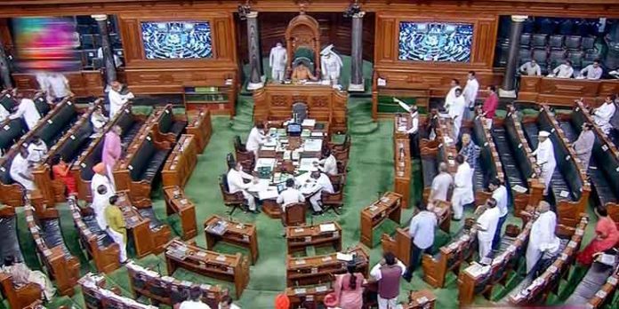 കേന്ദ്രത്തിനെതിരായ അവിശ്വാസ പ്രമേയത്തിന് അനുമതി ; രാജ്യസഭ ഇന്നും പ്രക്ഷുബ്ധം കേന്ദ്രത്തിനെതിരായ അവിശ്വാസ പ്രമേയത്തിന് അനുമതി ; രാജ്യസഭ ഇന്നും പ്രക്ഷുബ്ധം