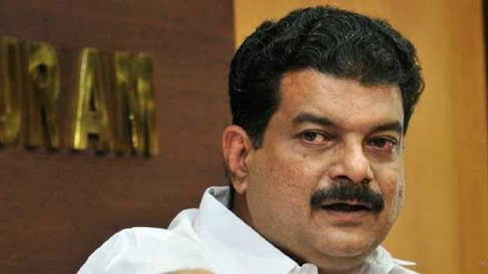 പ്രതിപക്ഷനേതാവ് വി ഡി സതീശനും മുഖ്യമന്ത്രിയും തമ്മിൽ ബന്ധമുണ്ടെന്ന് ആവർത്തിച്ച് പി വി അൻവർ പ്രതിപക്ഷനേതാവ് വി ഡി സതീശനും മുഖ്യമന്ത്രിയും തമ്മിൽ ബന്ധമുണ്ടെന്ന് ആവർത്തിച്ച് പി വി അൻവർ