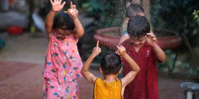 മഴക്കാല രോഗങ്ങളില് നിന്നും കുട്ടികളെ സംരക്ഷിക്കാം ; ഇക്കാര്യങ്ങള് ശ്രദ്ധിക്കൂ മഴക്കാല രോഗങ്ങളില് നിന്നും കുട്ടികളെ സംരക്ഷിക്കാം ; ഇക്കാര്യങ്ങള് ശ്രദ്ധിക്കൂ