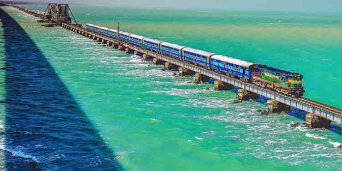 രാമന്റെ പാദം തൊട്ട രാമേശ്വരത്തെക്കുറിച്ചറിയാം രാമന്റെ പാദം തൊട്ട രാമേശ്വരത്തെക്കുറിച്ചറിയാം