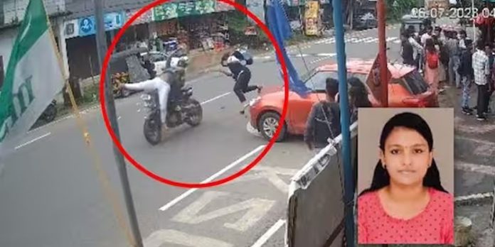 റോഡ് മുറിച്ചു കടക്കുന്നതിനിടെ ബൈക്കിടിച്ച് കോളേജ് വിദ്യാർത്ഥിനി മരിച്ചു റോഡ് മുറിച്ചു കടക്കുന്നതിനിടെ ബൈക്കിടിച്ച് കോളേജ് വിദ്യാർത്ഥിനി മരിച്ചു