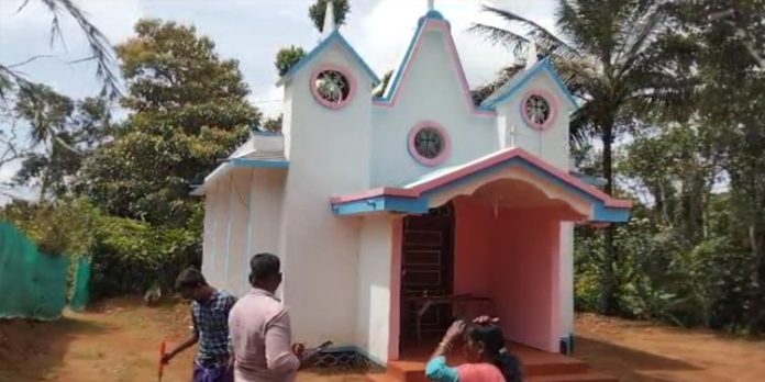 നെടുങ്കണ്ടത്ത് ദേവാലയം കുത്തി തുറന്ന് മോഷണം നെടുങ്കണ്ടത്ത് ദേവാലയം കുത്തി തുറന്ന് മോഷണം