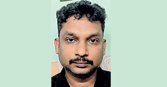 കമ്പനി അക്കൗണ്ടിൽ നിന്ന് 57.46 ലക്ഷം തട്ടി ; എച്ച്ആർ മാനേജർ അറസ്റ്റിൽ കമ്പനി അക്കൗണ്ടിൽ നിന്ന് 57.46 ലക്ഷം തട്ടി ; എച്ച്ആർ മാനേജർ അറസ്റ്റിൽ
