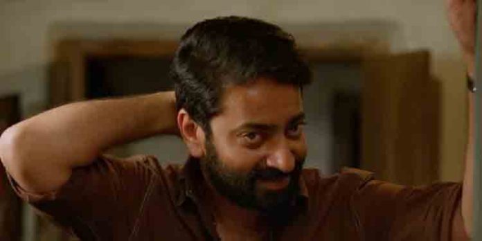 പോത്ത് പാപ്പച്ചനായി സൈജു കുറുപ്പ് ; ‘പാപ്പച്ചൻ ഒളിവിലാണ്’ ടീസർ പുറത്ത് പോത്ത് പാപ്പച്ചനായി സൈജു കുറുപ്പ് ; ‘പാപ്പച്ചൻ ഒളിവിലാണ്’ ടീസർ പുറത്ത്
