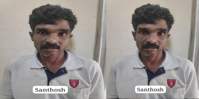മോഷ്ടിച്ച ബൈക്കുമായി കടന്നു ; ഒരു മണിക്കൂറിനുള്ളിൽ പ്രതിയെ പിടിച്ച് പോലീസ് മോഷ്ടിച്ച ബൈക്കുമായി കടന്നു ; ഒരു മണിക്കൂറിനുള്ളിൽ പ്രതിയെ പിടിച്ച് പോലീസ്
