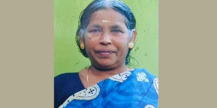 തെരുവുനായയുടെ ആക്രമണം ; പരിക്കേറ്റ് ചികിത്സയിലായിരുന്ന വീട്ടമ്മ മരിച്ചു തെരുവുനായയുടെ ആക്രമണം ; പരിക്കേറ്റ് ചികിത്സയിലായിരുന്ന വീട്ടമ്മ മരിച്ചു