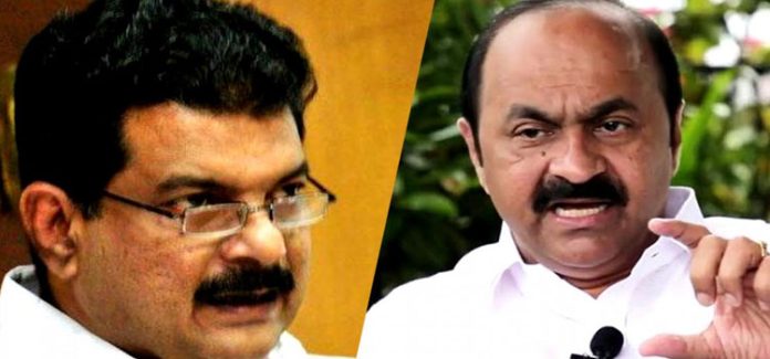 ആരാണ് പി.വി.അന്വര് ? മാധ്യമങ്ങള്ക്കെതിരായ എംഎല്എയുടെ ഭീഷണിക്കെതിരെ വിഡി സീതശന് ആരാണ് പി.വി.അന്വര് ? മാധ്യമങ്ങള്ക്കെതിരായ എംഎല്എയുടെ ഭീഷണിക്കെതിരെ വിഡി സീതശന്