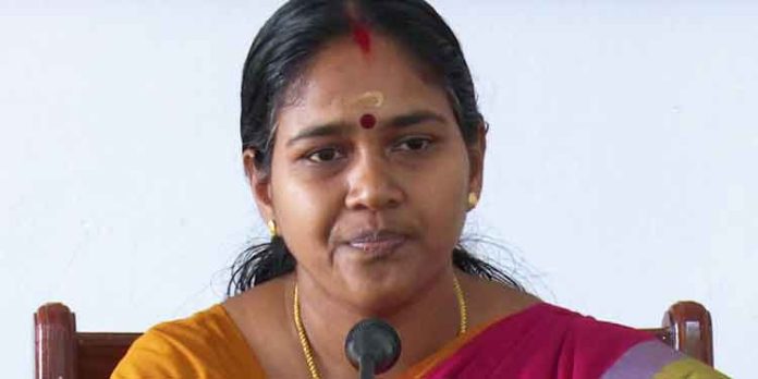 പാര്ട്ടിയെയും നേതാക്കളെയും അവഹേളിക്കുന്നു ; ശോഭ സുരേന്ദ്രനെതിരെ പരാതി പാര്ട്ടിയെയും നേതാക്കളെയും അവഹേളിക്കുന്നു ; ശോഭ സുരേന്ദ്രനെതിരെ പരാതി
