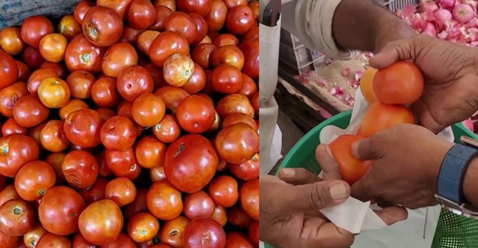 തക്കാളി വാങ്ങിയാൽ മൊബൈൽ ഫോൺ ഫ്രീ; ഓഫറുമായി കച്ചവടക്കാർ തക്കാളി വാങ്ങിയാൽ മൊബൈൽ ഫോൺ ഫ്രീ; ഓഫറുമായി കച്ചവടക്കാർ
