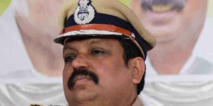 ഡിജിപി ടോമിൻ തച്ചങ്കിരി ഇന്ന് വിരമിക്കും ഡിജിപി ടോമിൻ തച്ചങ്കിരി ഇന്ന് വിരമിക്കും