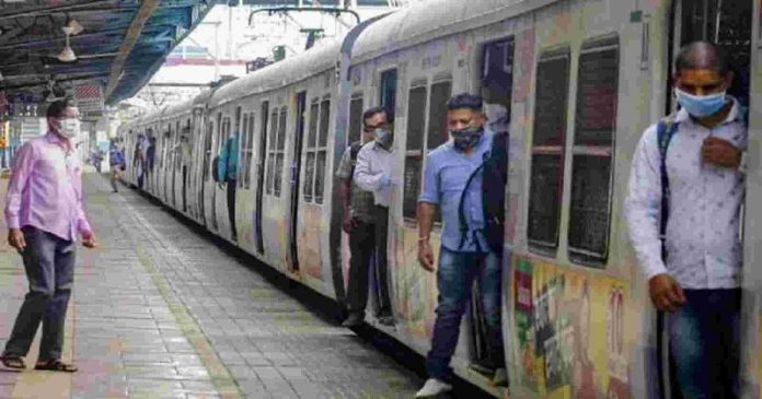 നോണ് വിഭവങ്ങള് ഉണ്ടായിരിക്കില്ല ; യാത്രക്കാര്ക്ക് ഐആര്സിടിസിയുടെ അറിയിപ്പ് നോണ് വിഭവങ്ങള് ഉണ്ടായിരിക്കില്ല ; യാത്രക്കാര്ക്ക് ഐആര്സിടിസിയുടെ അറിയിപ്പ്